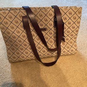 Dooney & Bourke Purse